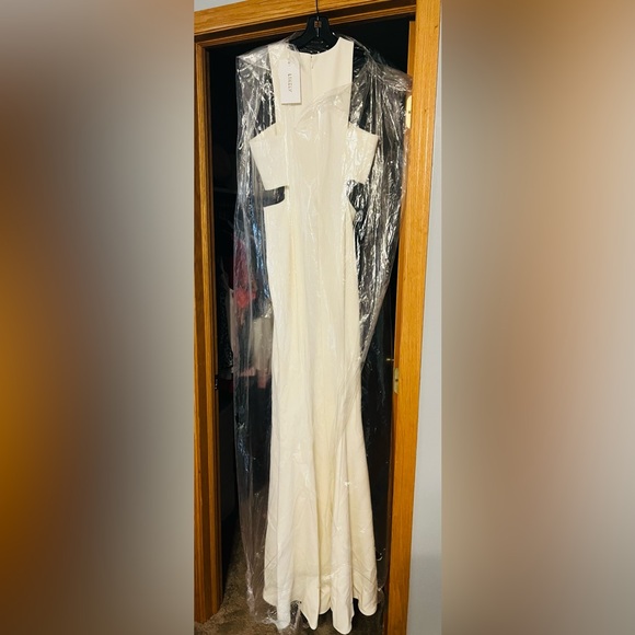 LIKELY Mermaid Gown NWT! SZ 2 - Picture 8 of 10